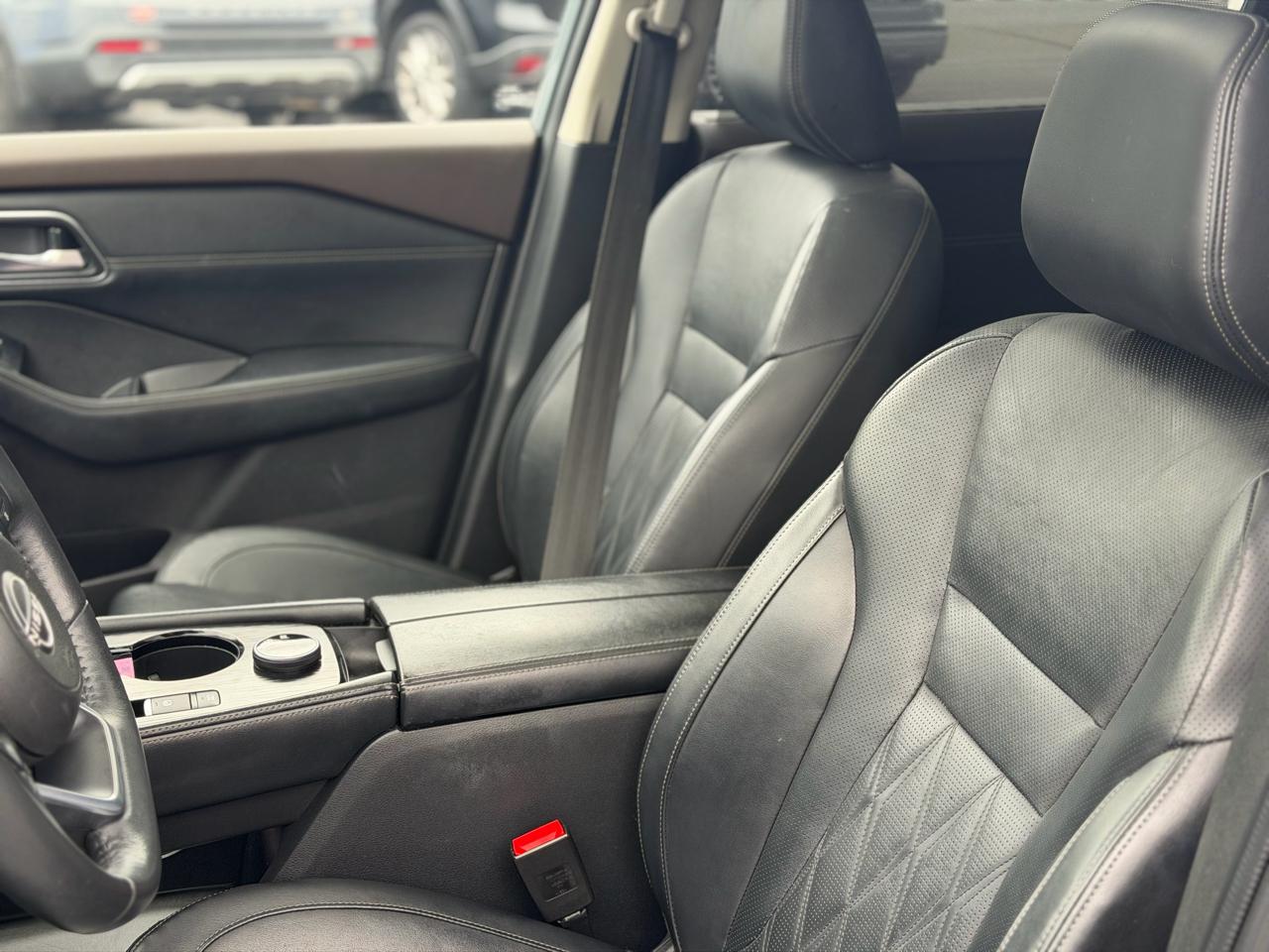 Nissan Rogue  2023
