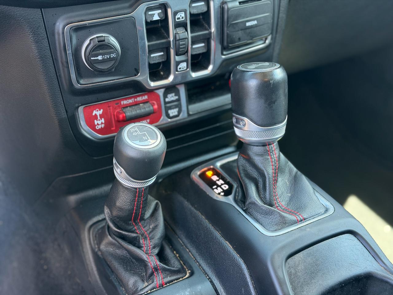 Jeep Wrangler  2021