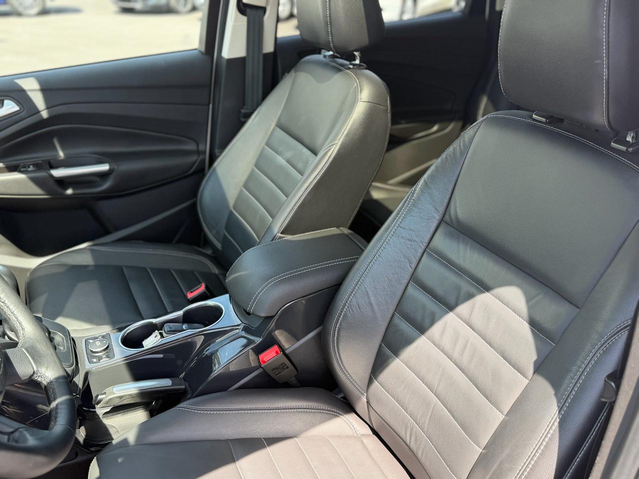 Ford Escape  2016