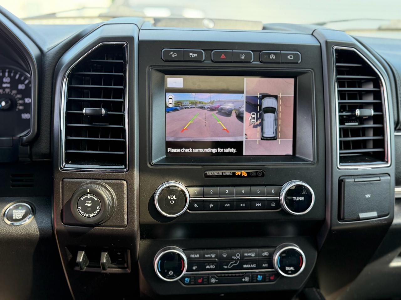 Ford Expedition  2020