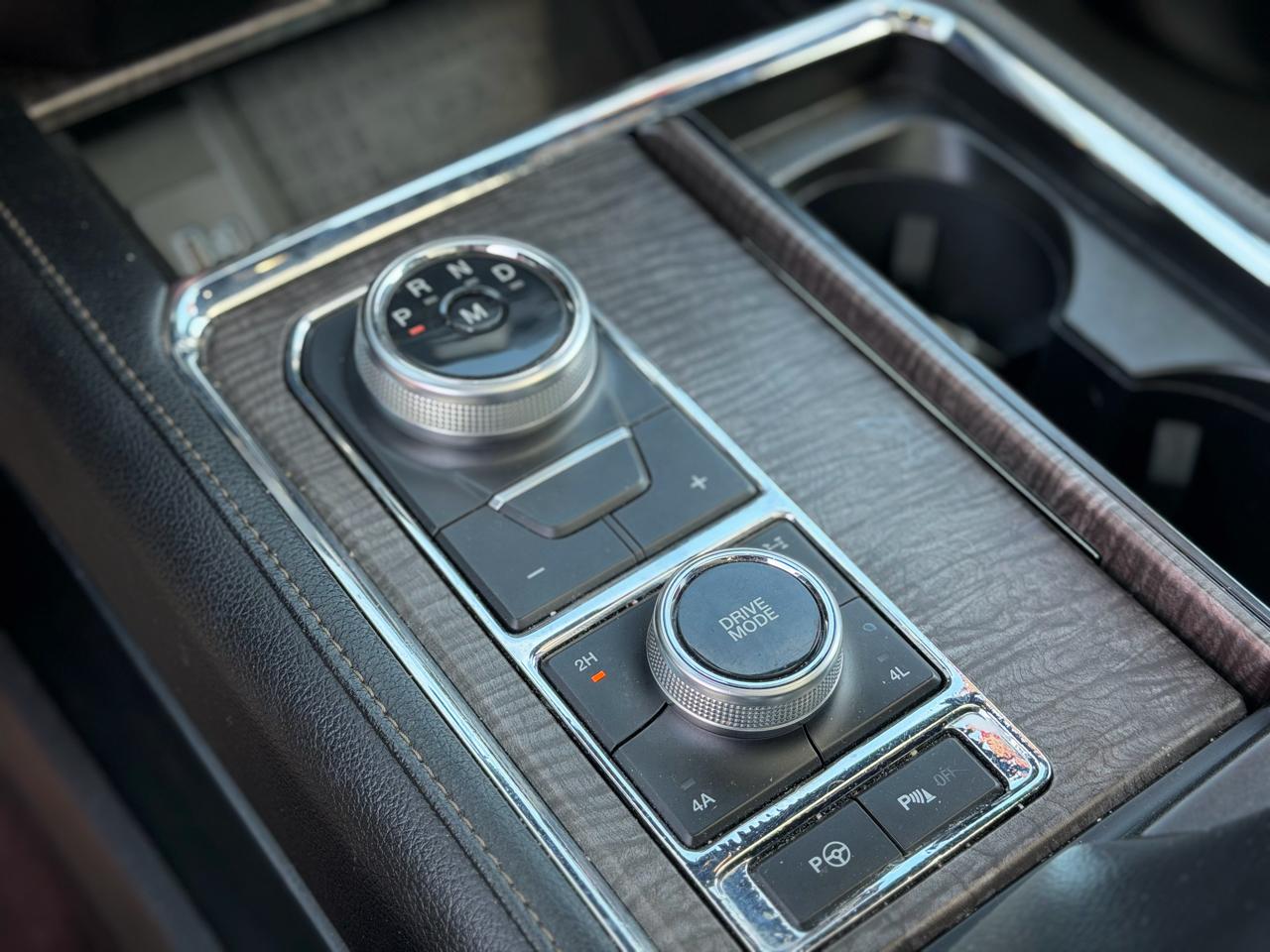 Ford Expedition  2020