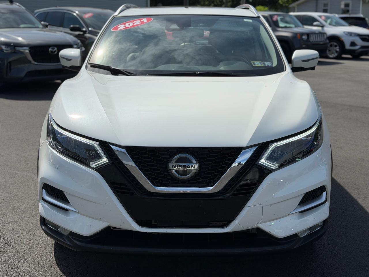 Nissan Rogue Sport  2021