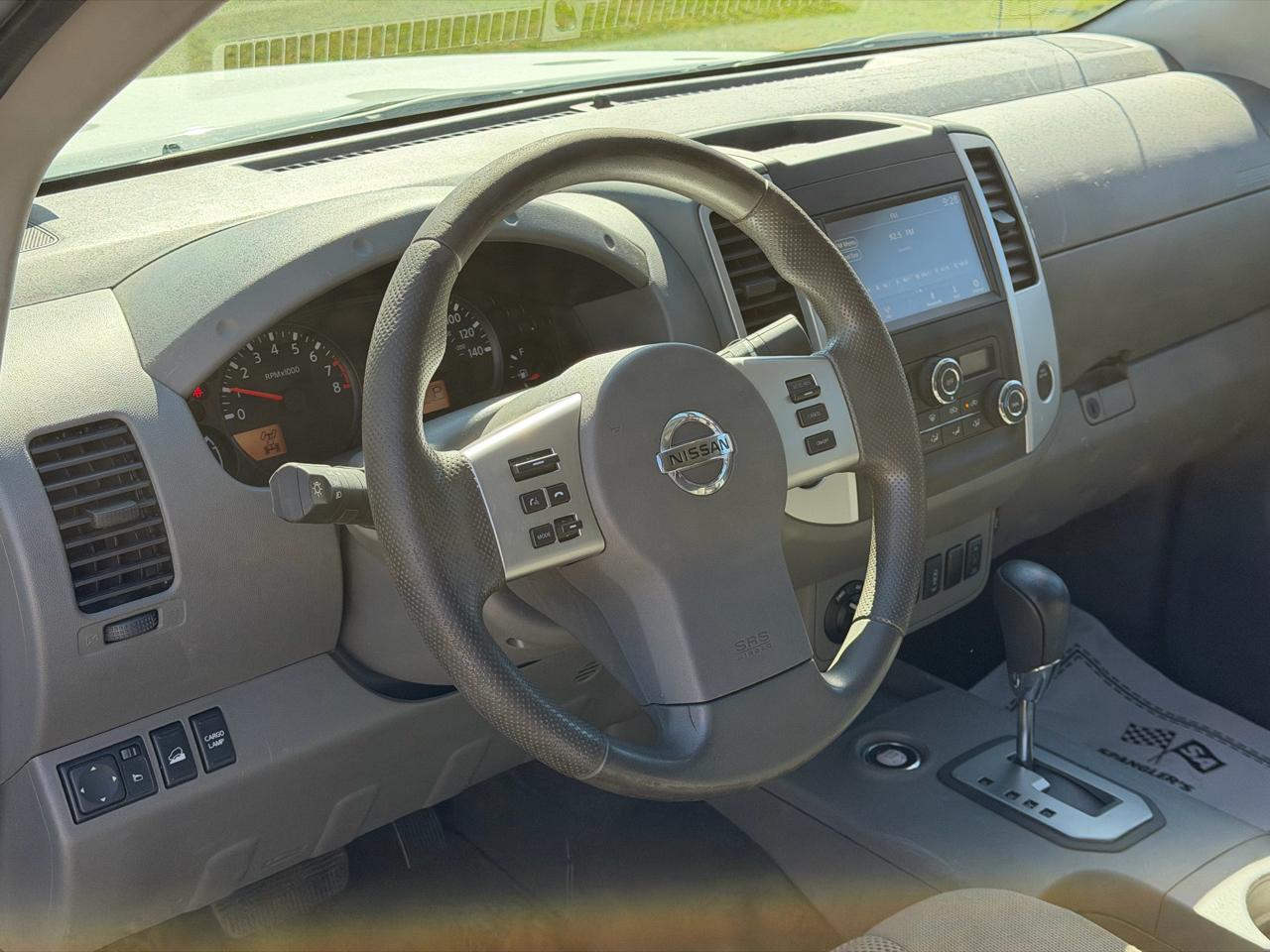 Nissan Frontier  2021