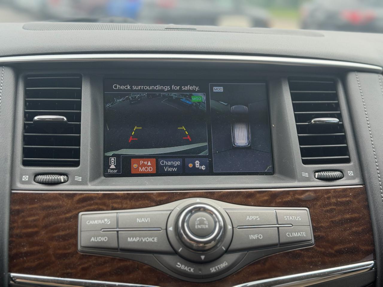 Nissan Armada  2020
