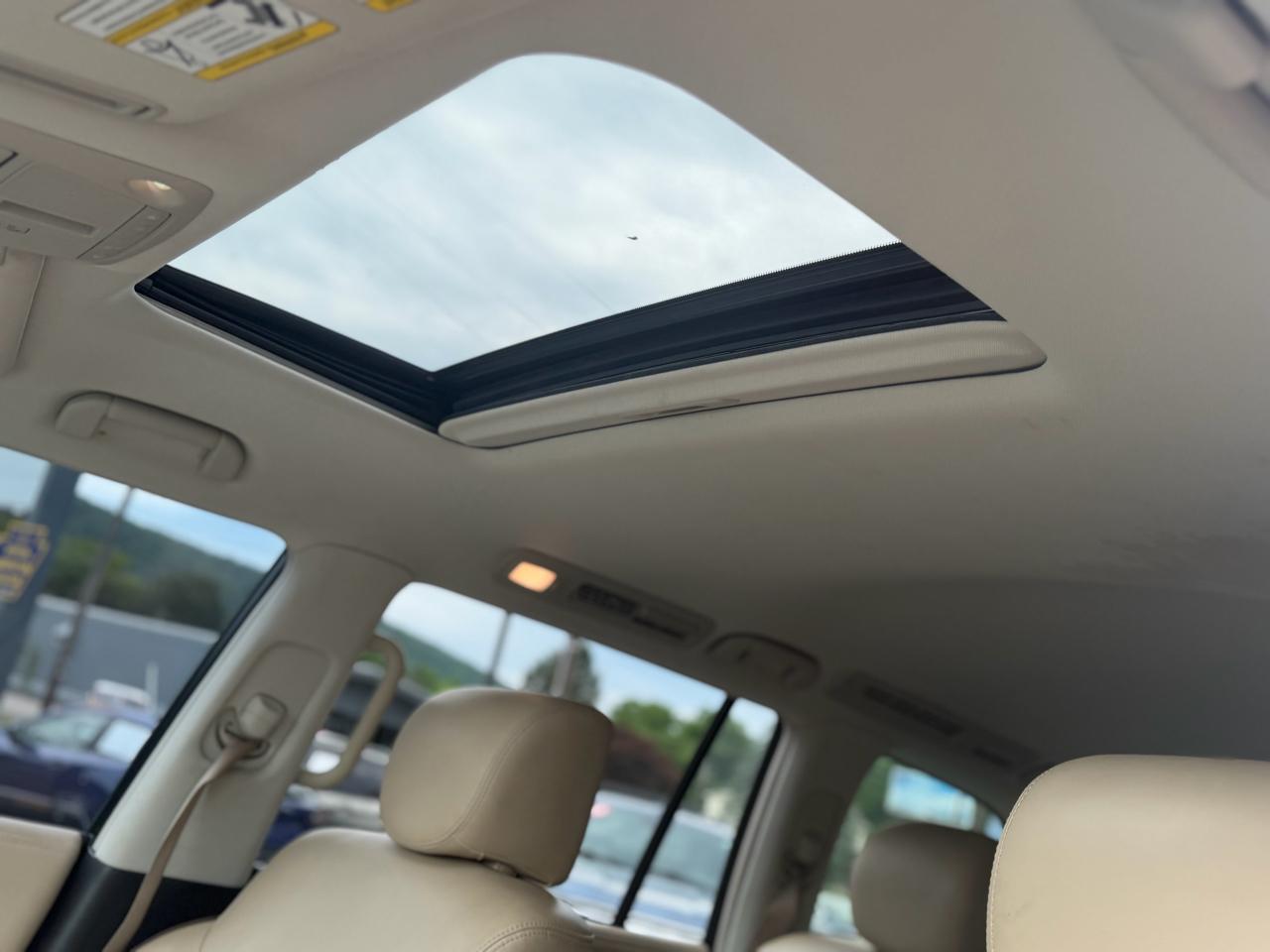 Nissan Armada  2020