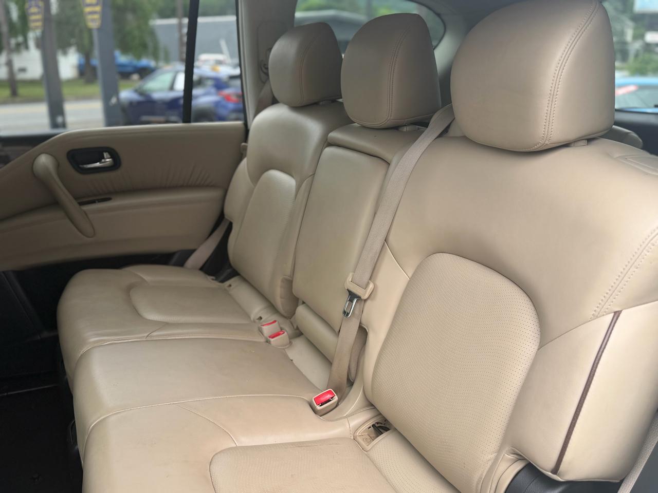 Nissan Armada  2020