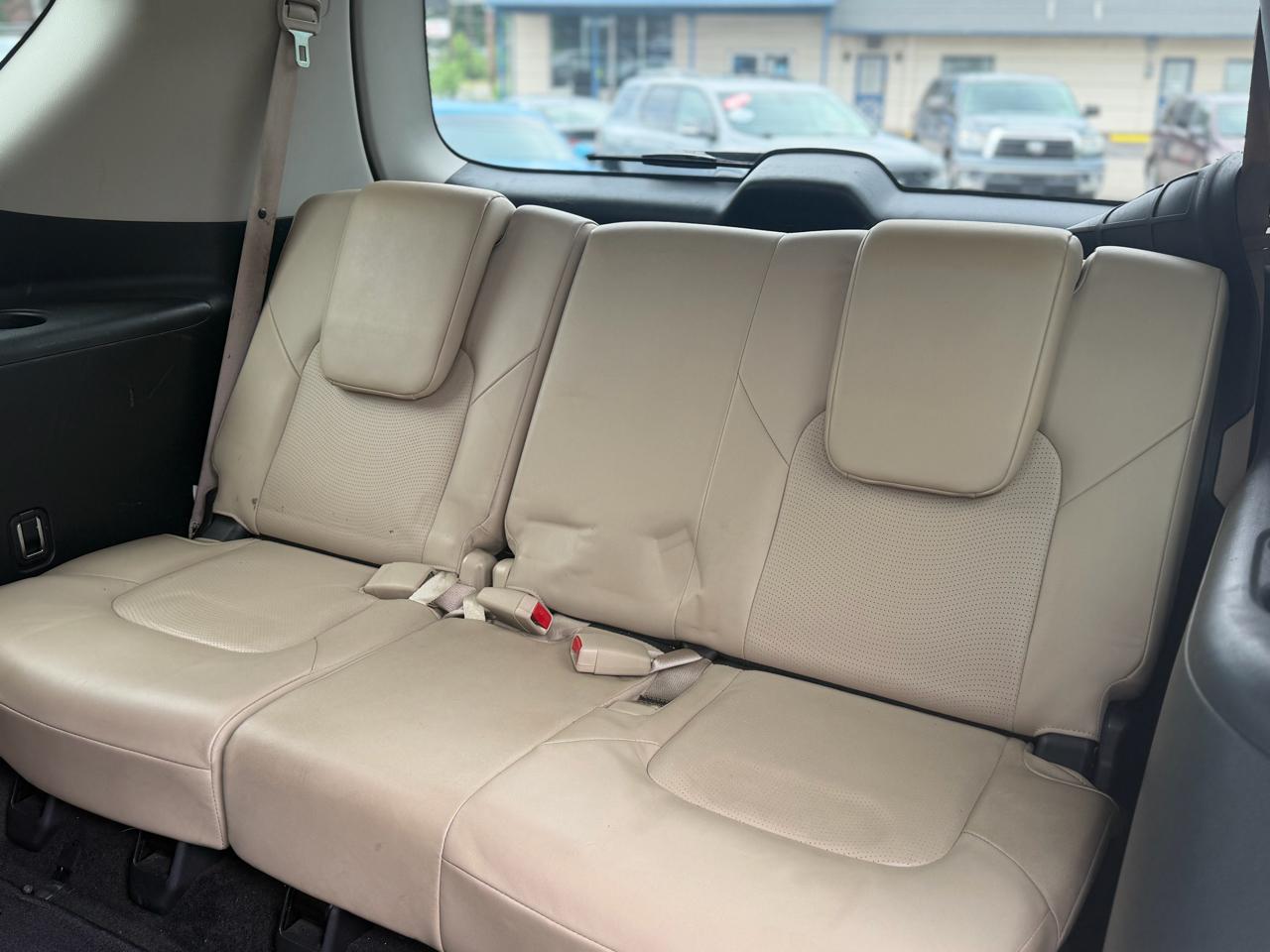 Nissan Armada  2020