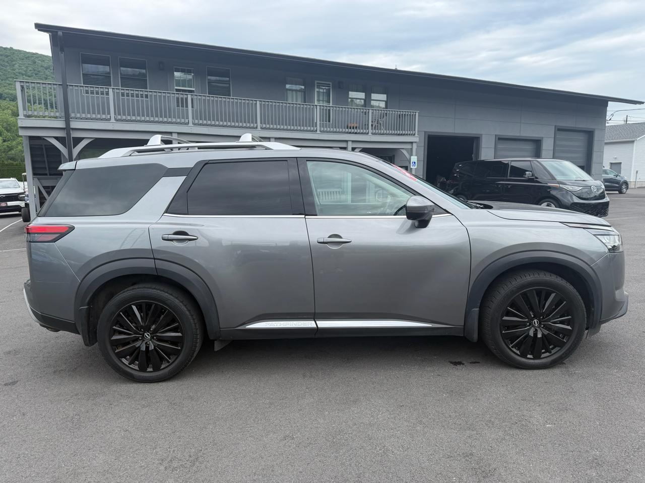 Nissan Pathfinder  2022