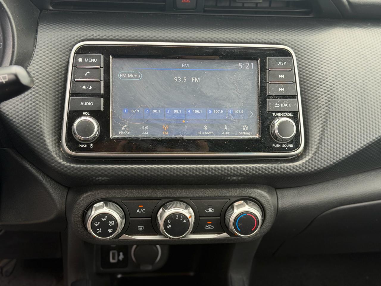 Nissan Kicks  2021