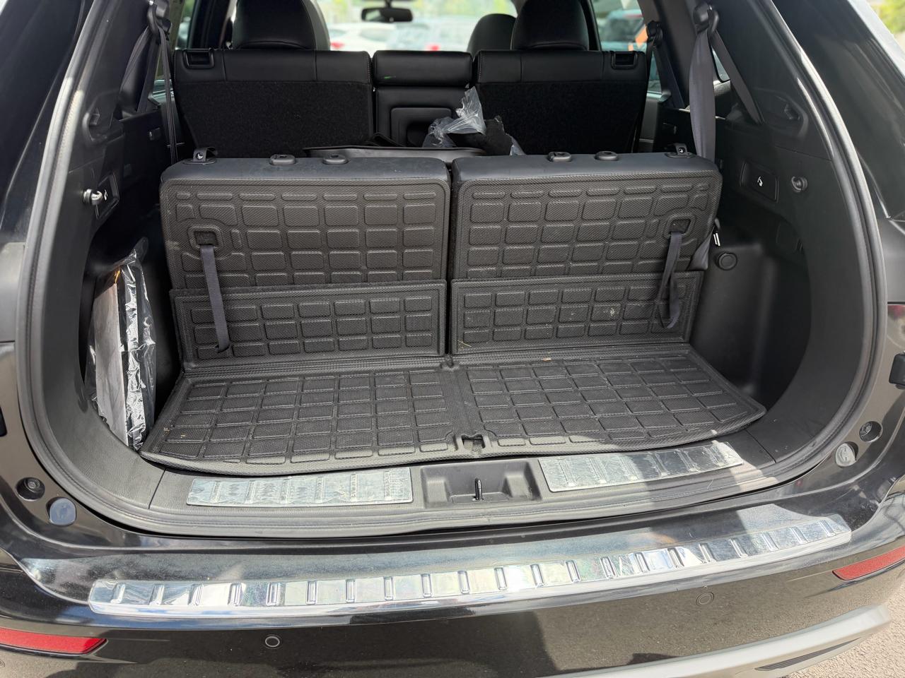 Mitsubishi Outlander  2023