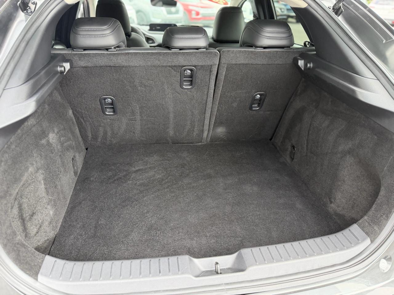Mazda CX-30  2024