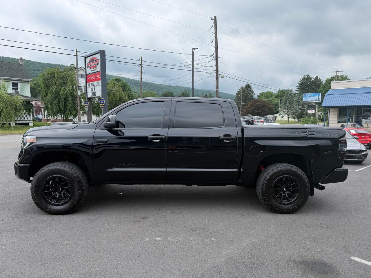 Toyota Tundra  2021