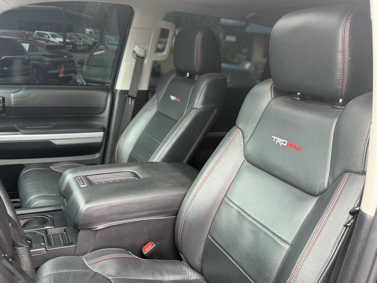 Toyota Tundra  2021