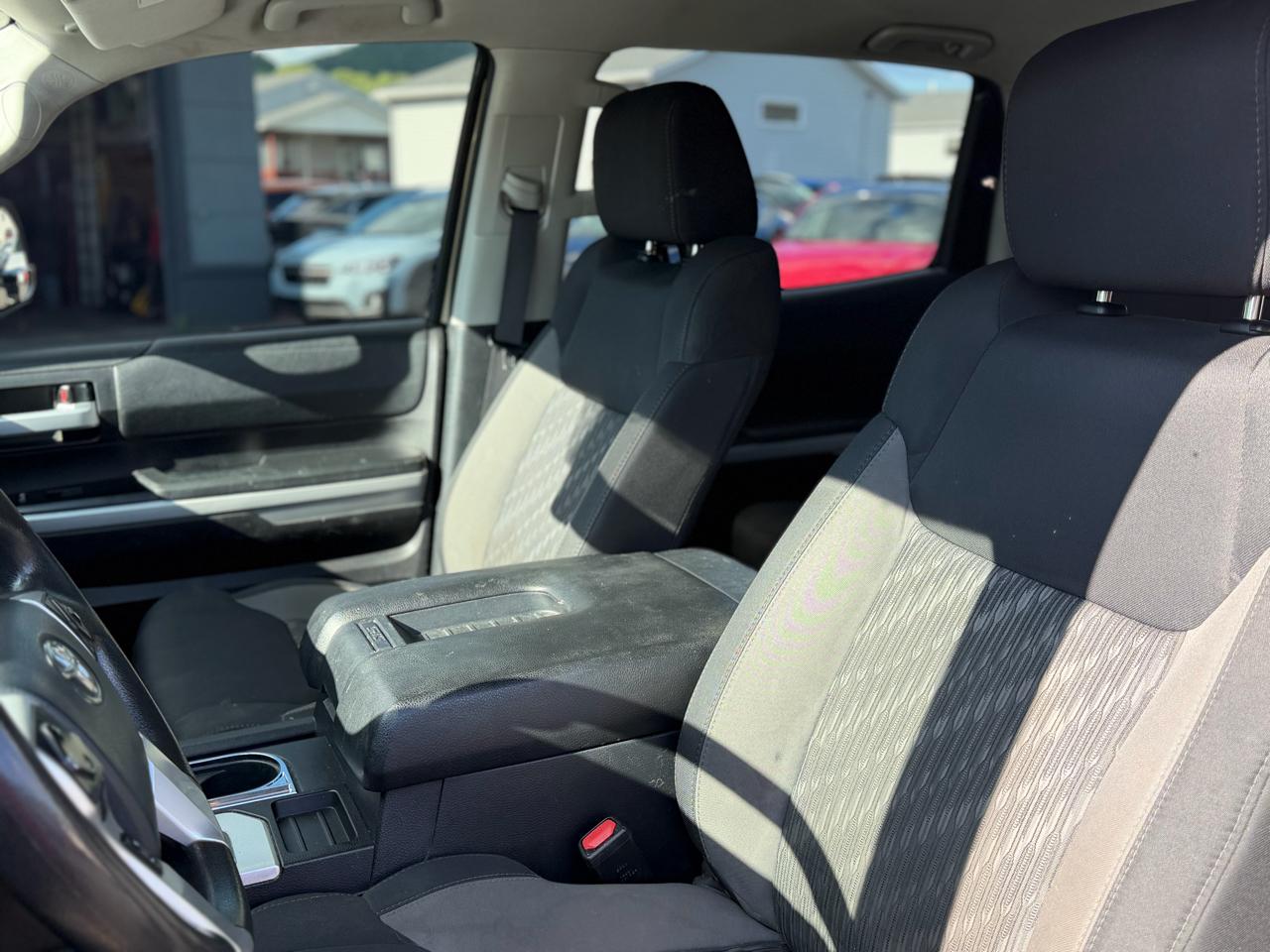 Toyota Tundra  2019