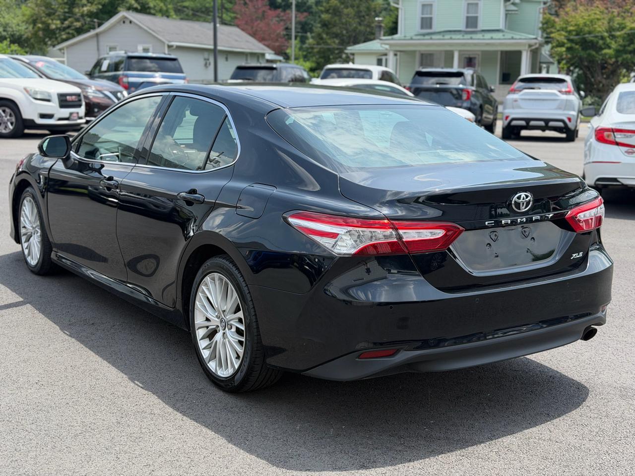 Toyota Camry  2018