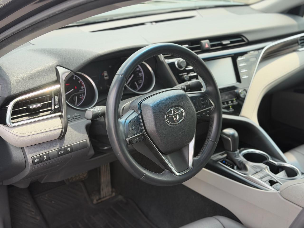 Toyota Camry  2018
