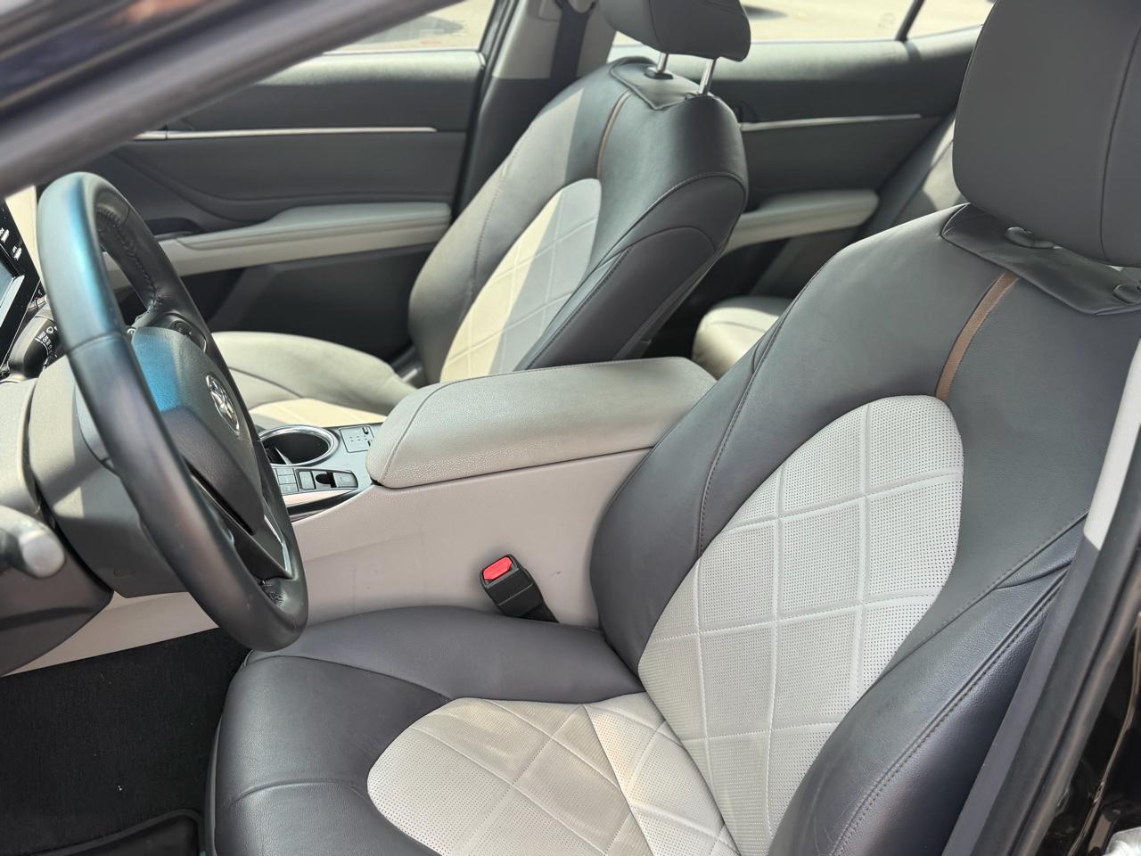 Toyota Camry  2018