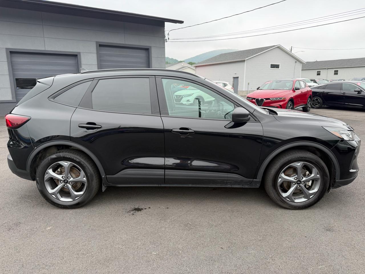 Ford Escape  2025