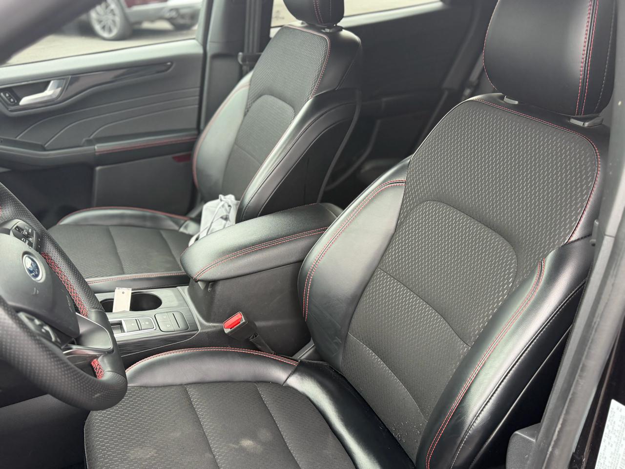 Ford Escape  2025