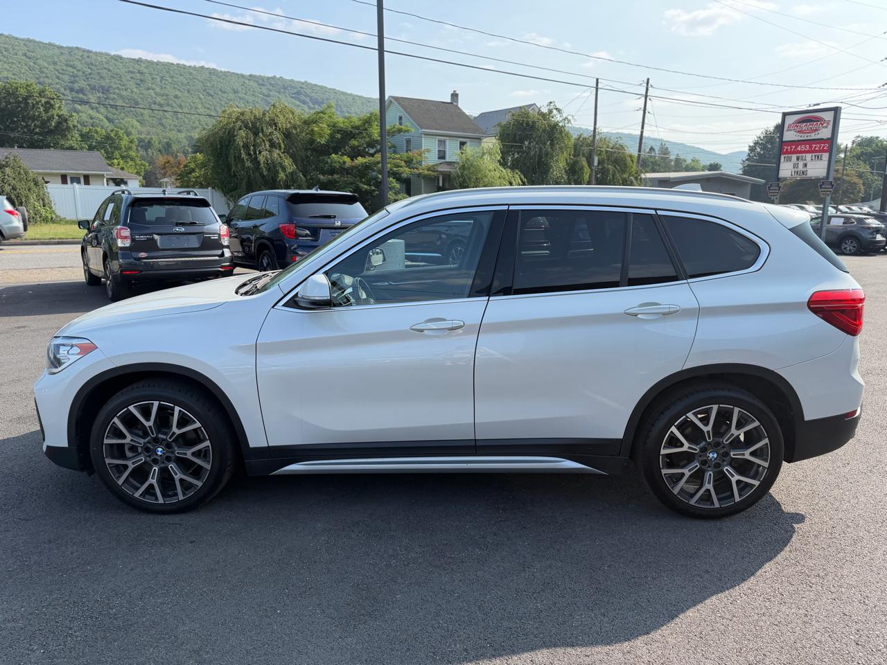 BMW X1  2021