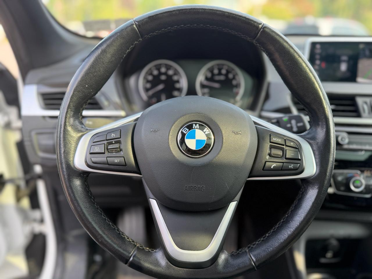 BMW X1  2021