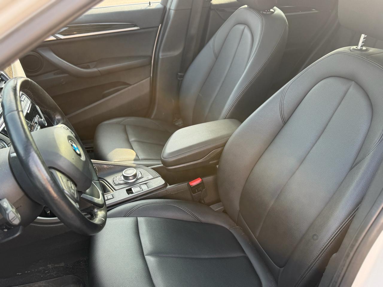 BMW X1  2021