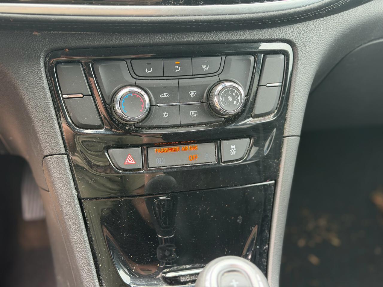 Buick Encore  2022