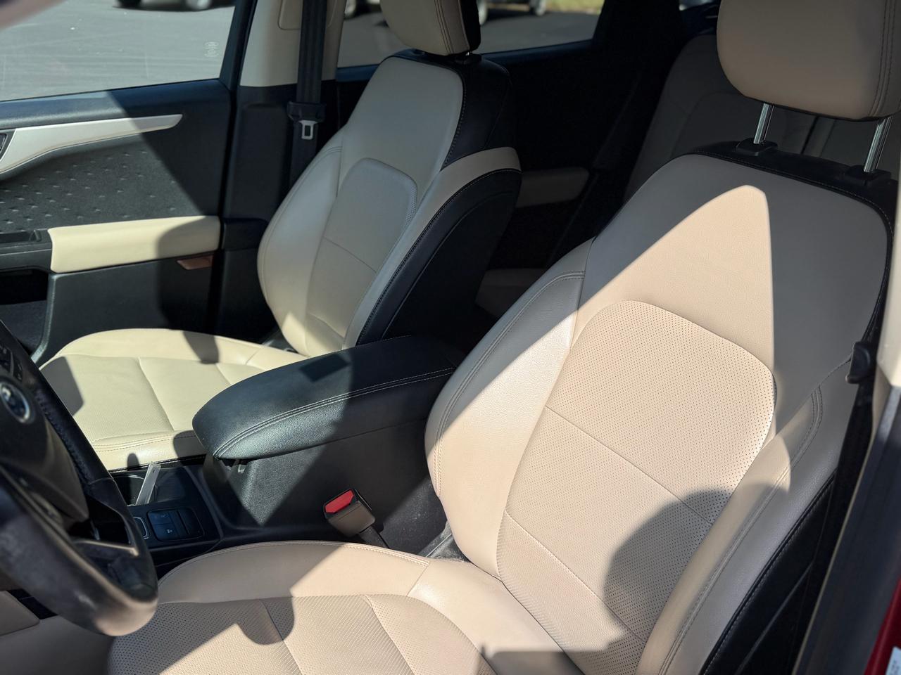 Ford Escape  2020
