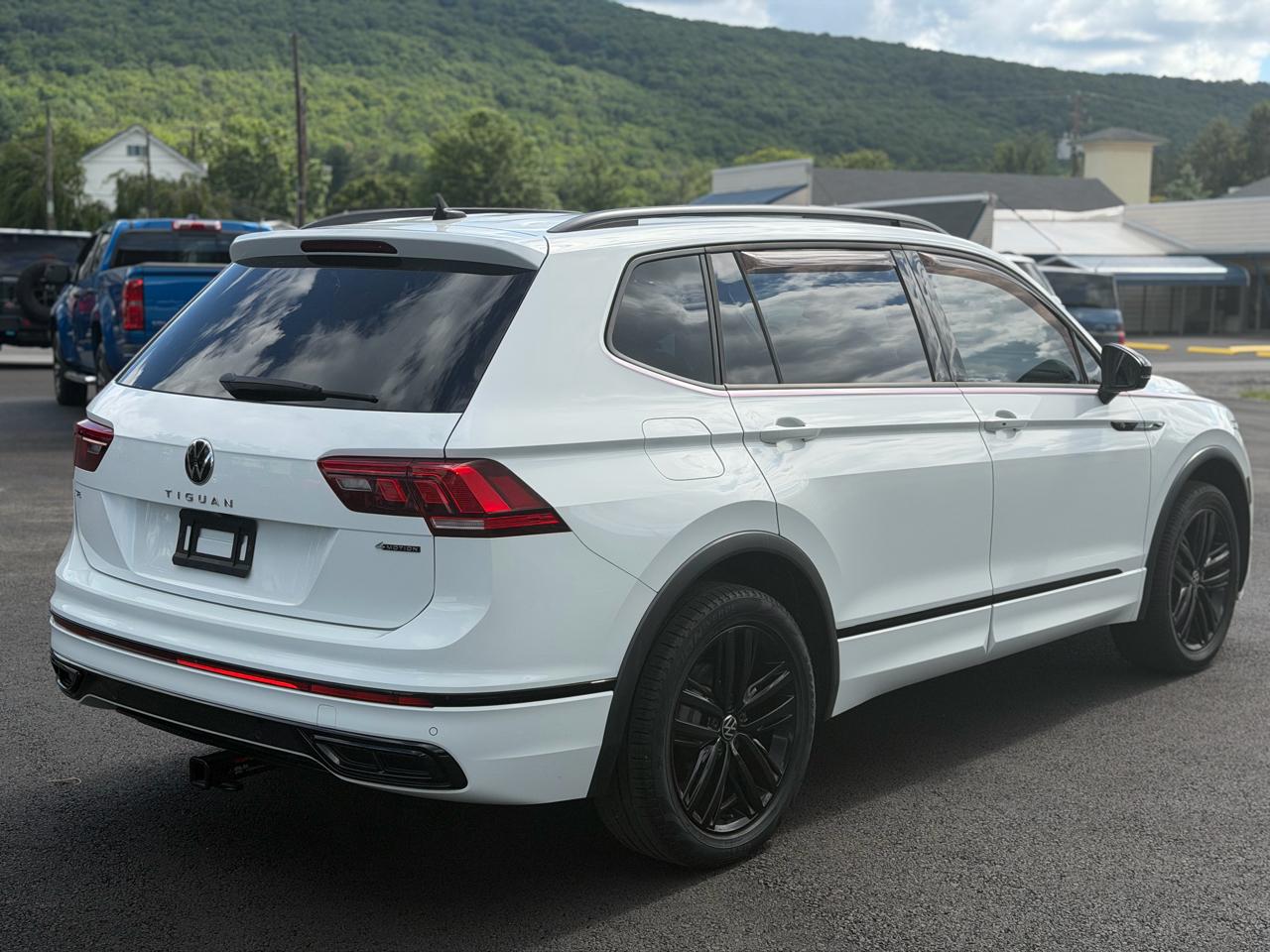 Volkswagen Tiguan  2022