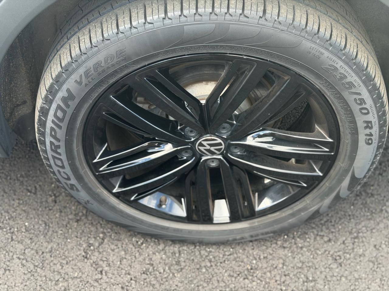 Volkswagen Tiguan  2022