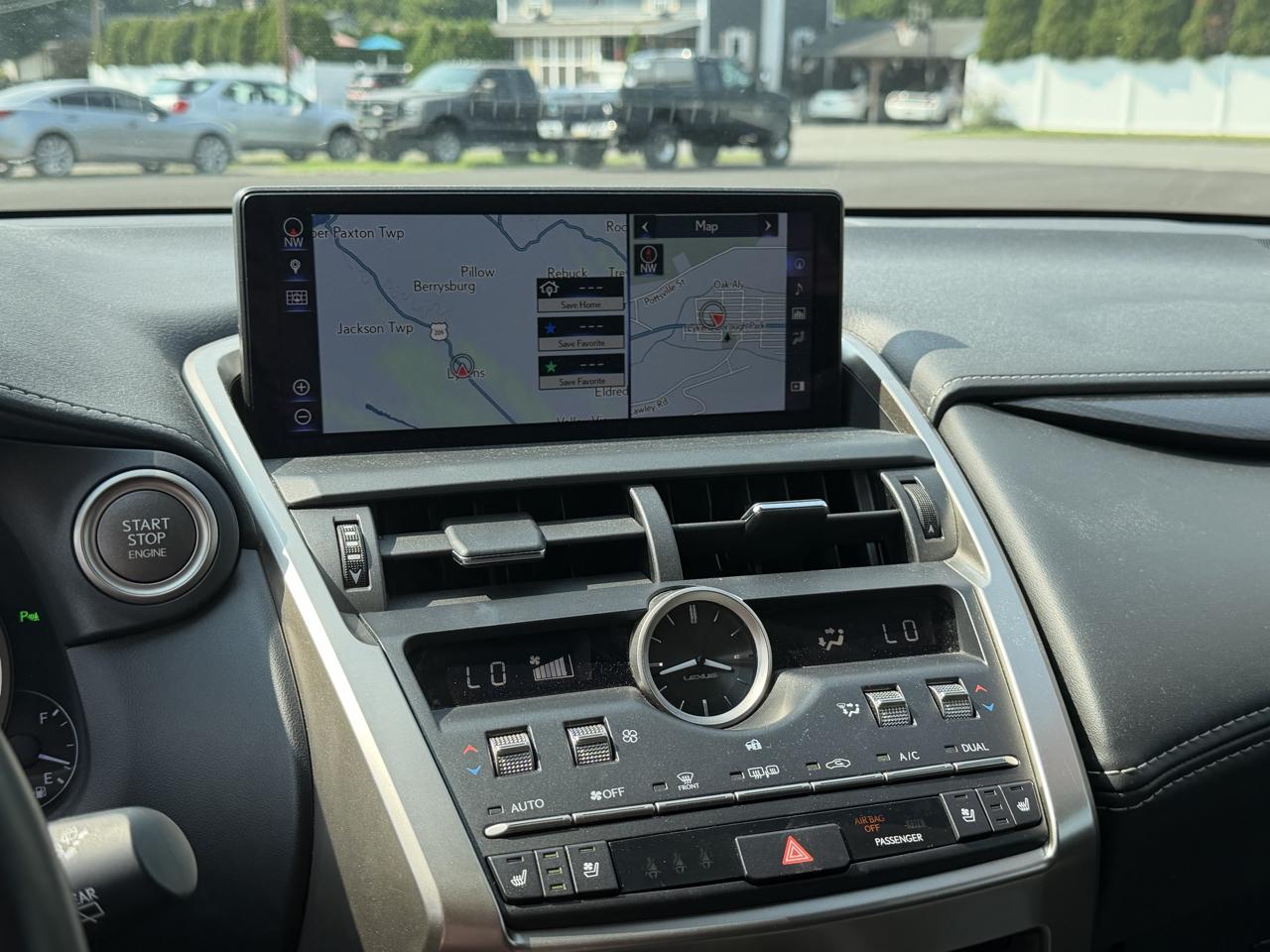 Lexus NX 200t  2019