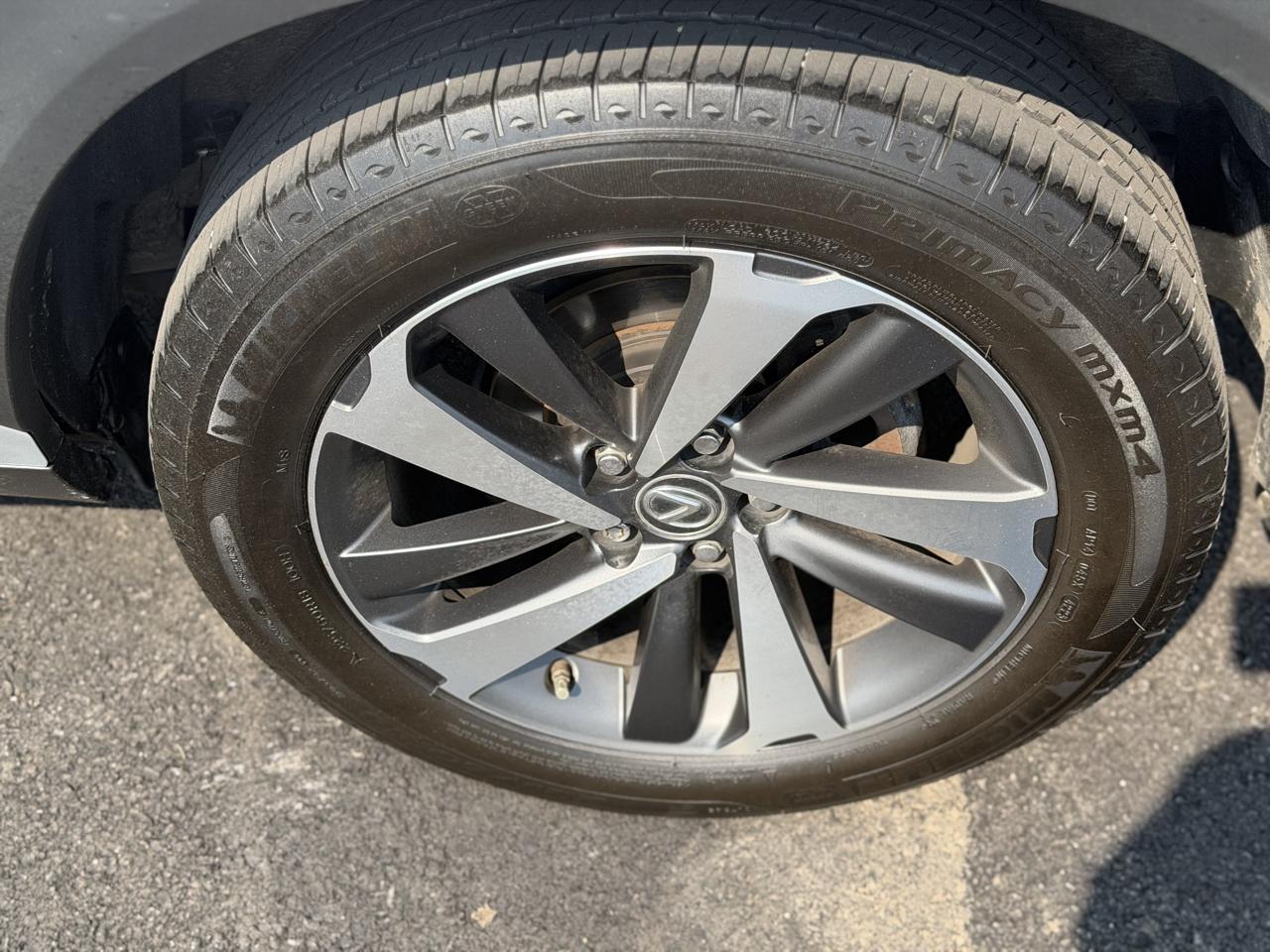 Lexus NX 200t  2019