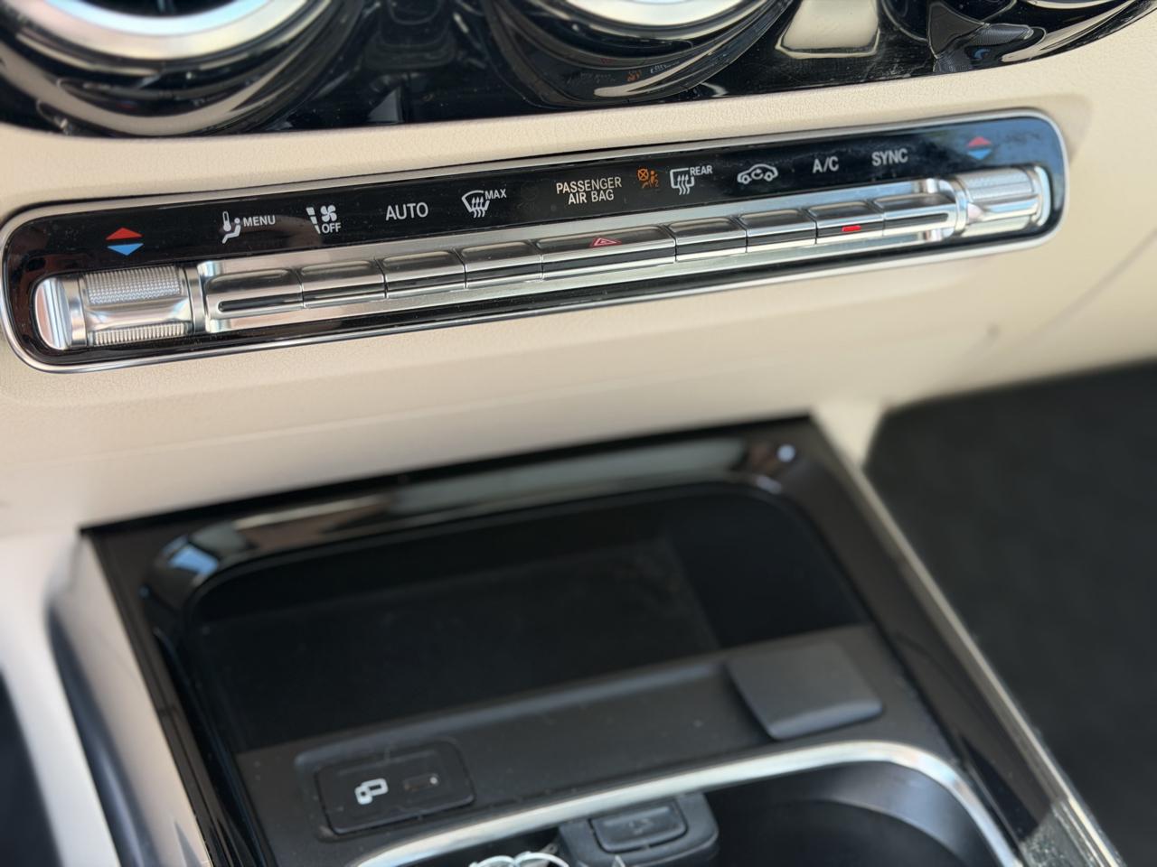 Mercedes-Benz GLA-Class  2021