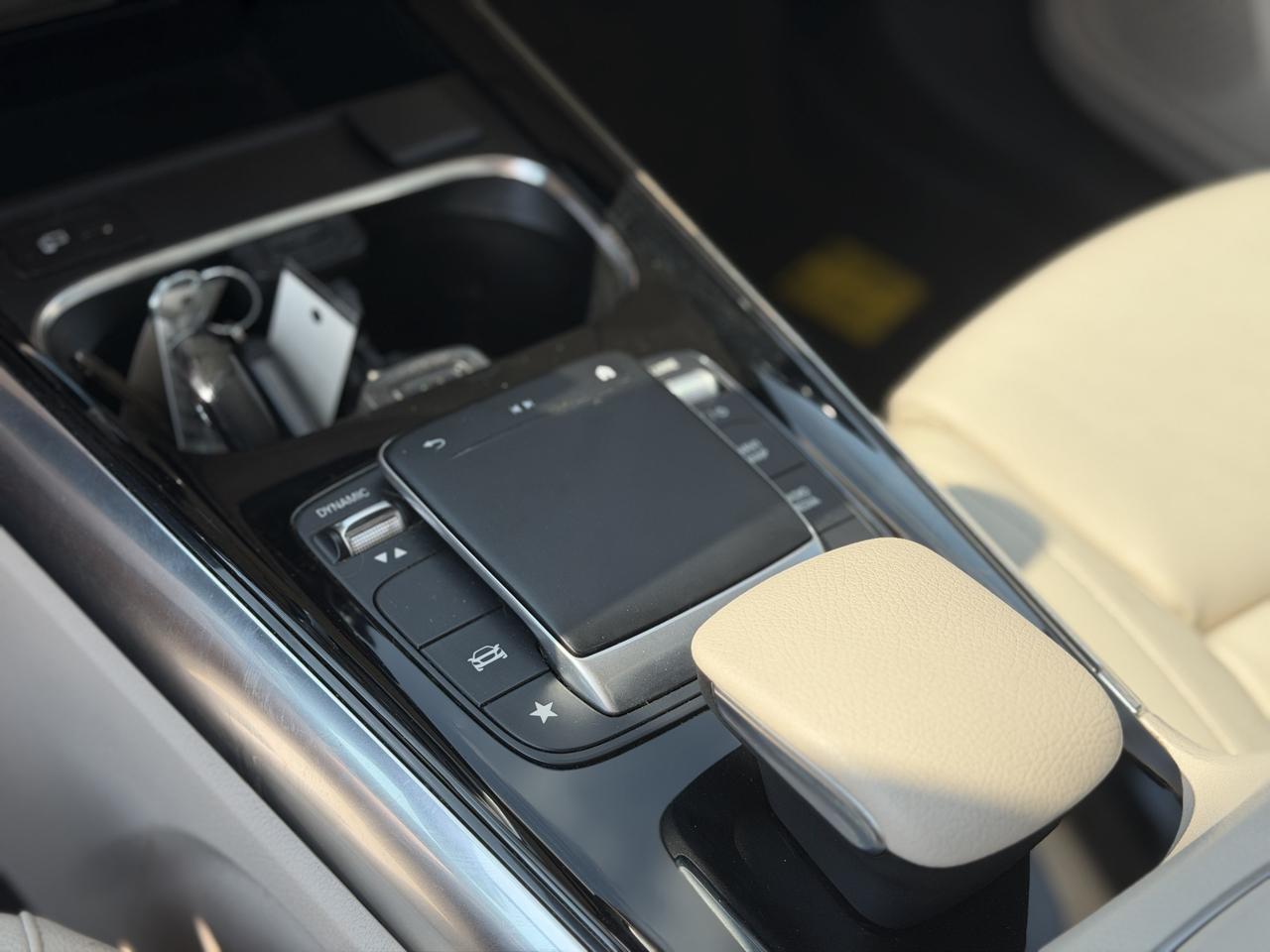 Mercedes-Benz GLA-Class  2021