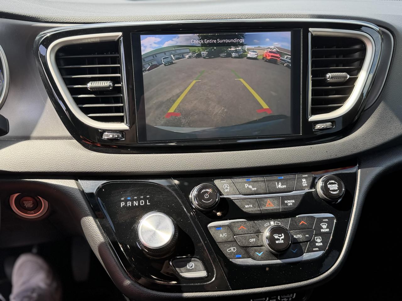 Chrysler Pacifica  2025