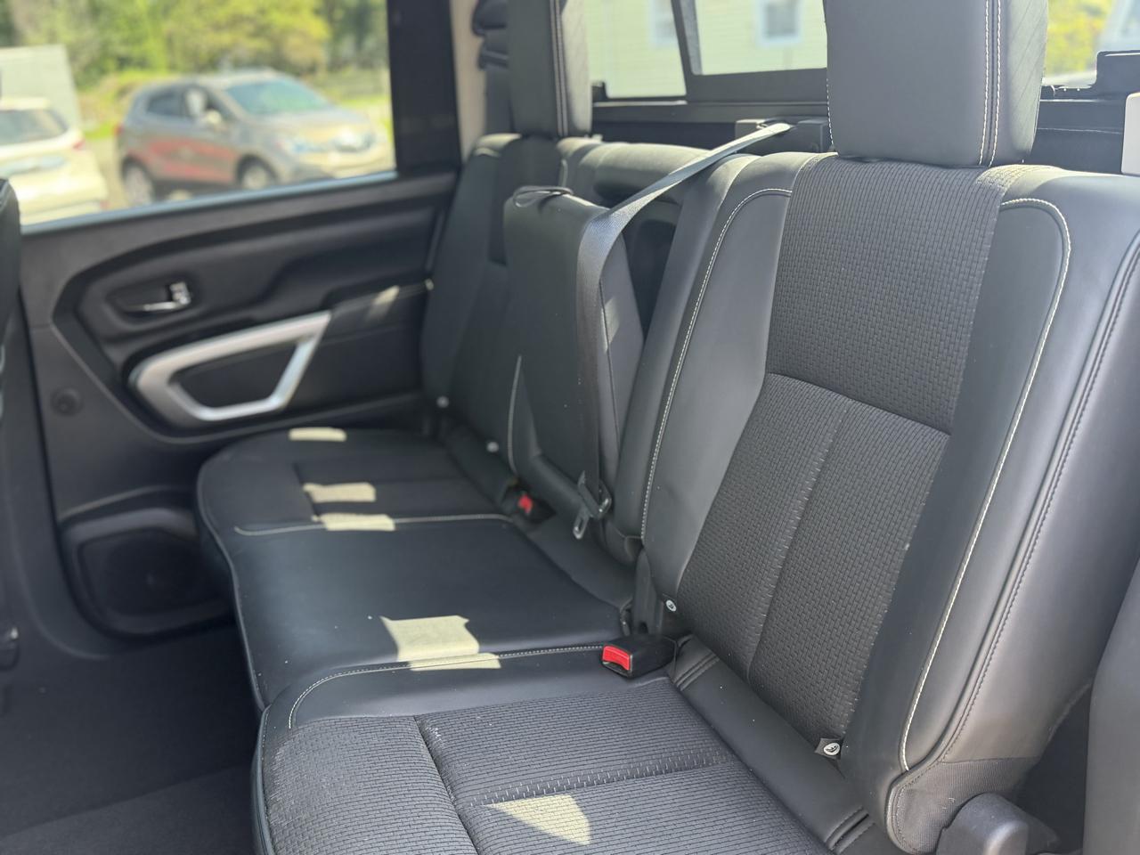 Nissan Titan  2017