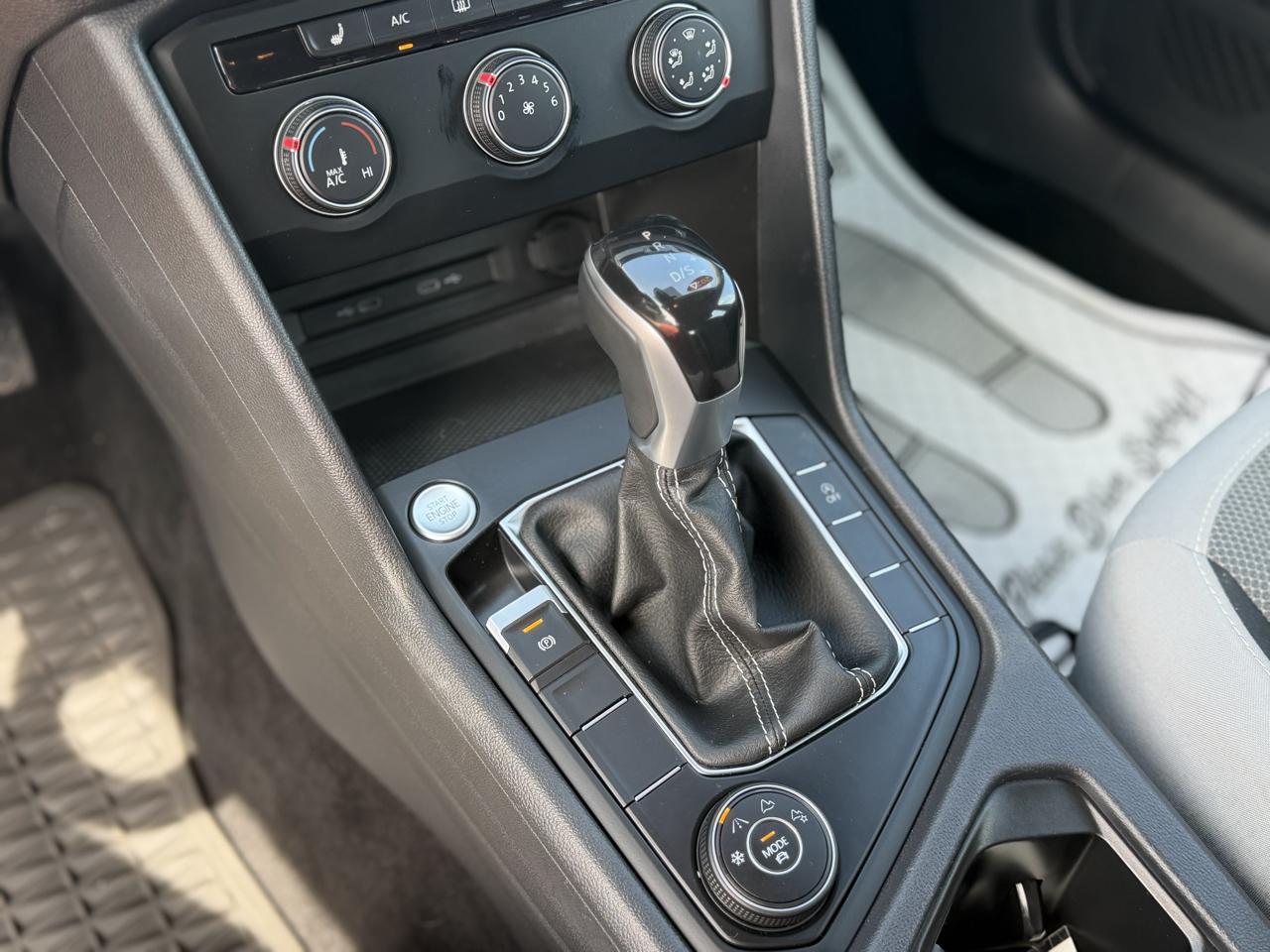 Volkswagen Taos  2022