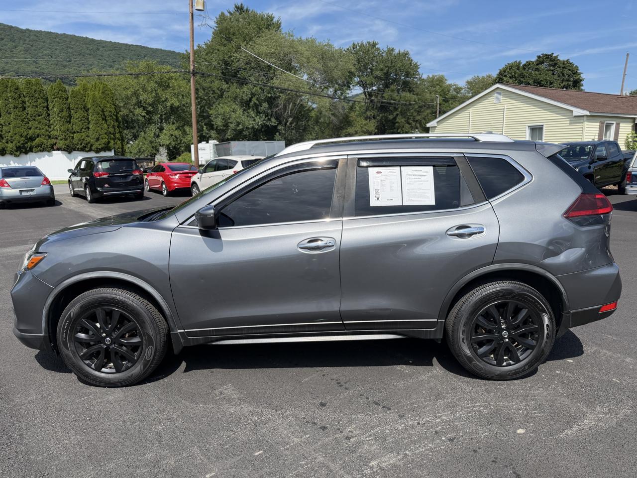 Nissan Rogue  2020