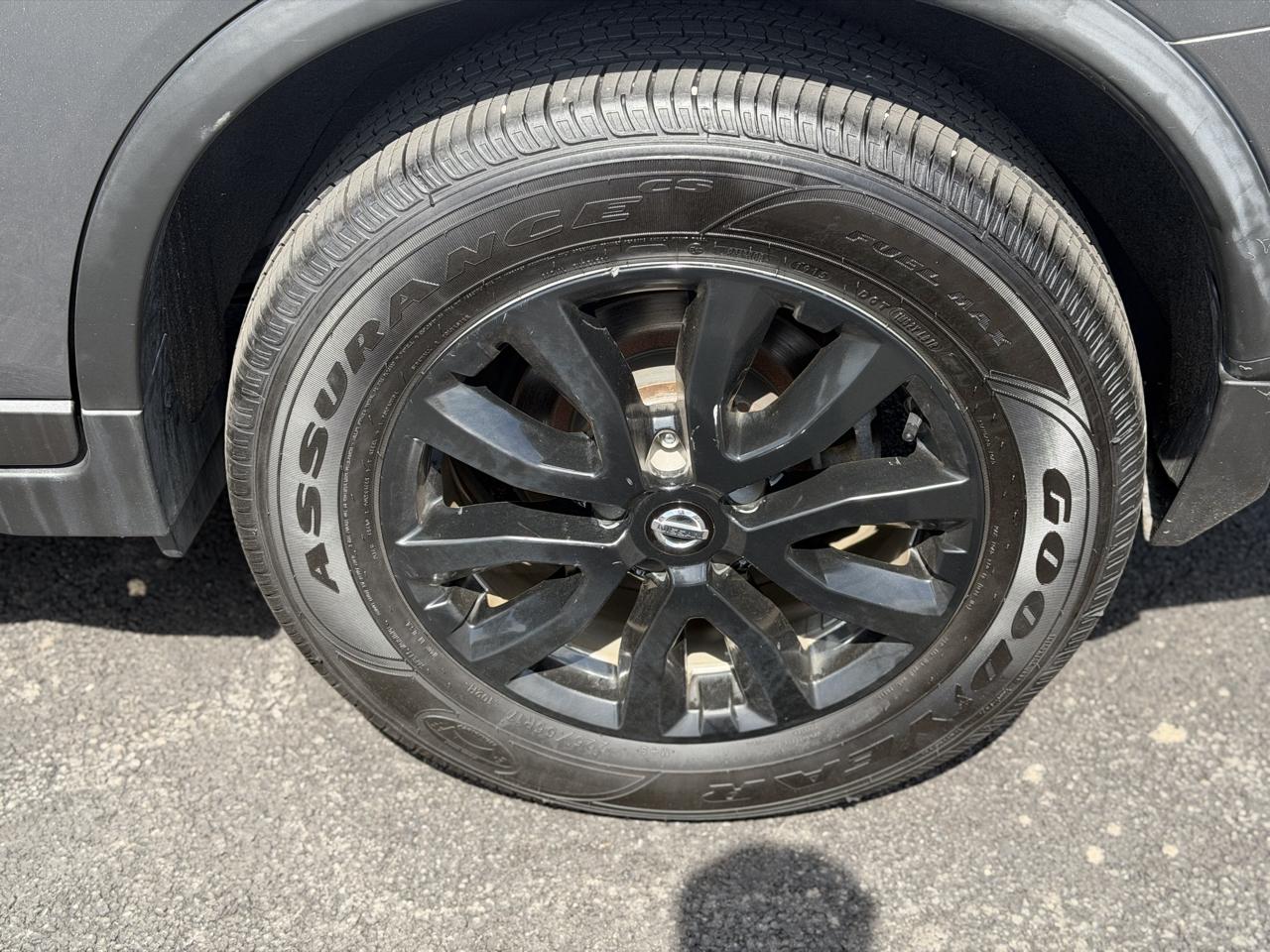 Nissan Rogue  2020