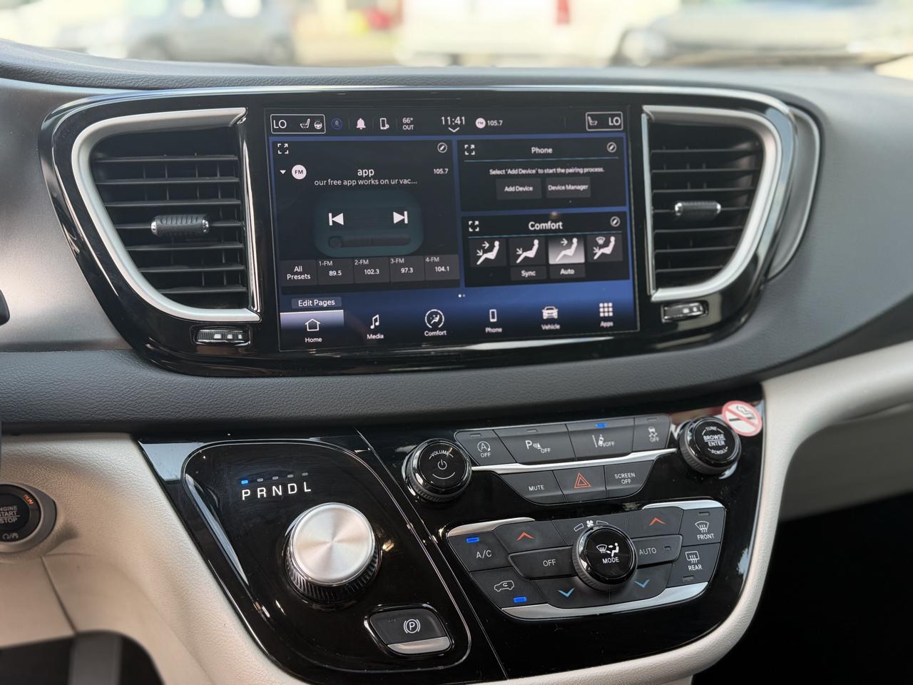 Chrysler Pacifica  2024