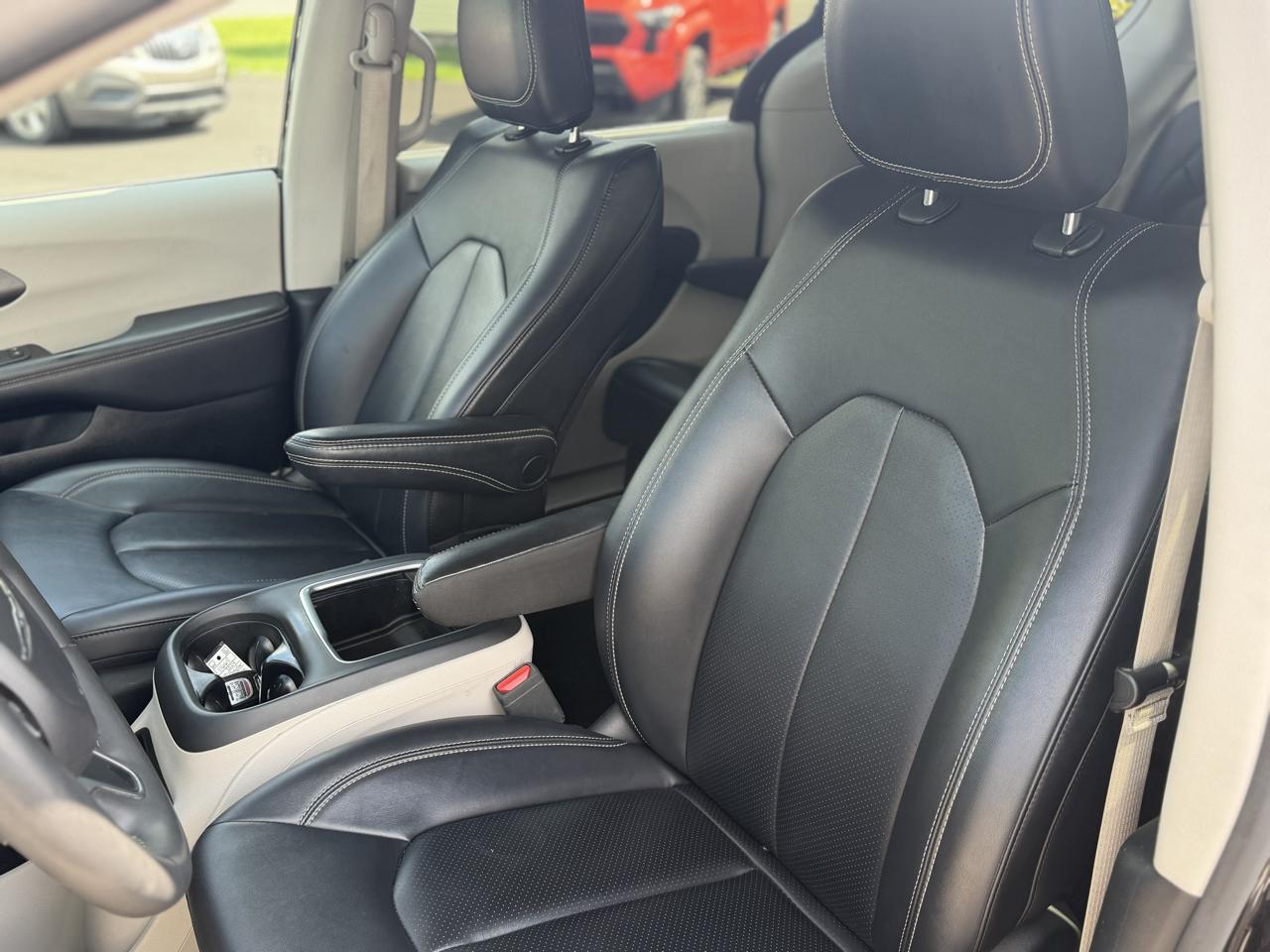 Chrysler Pacifica  2024