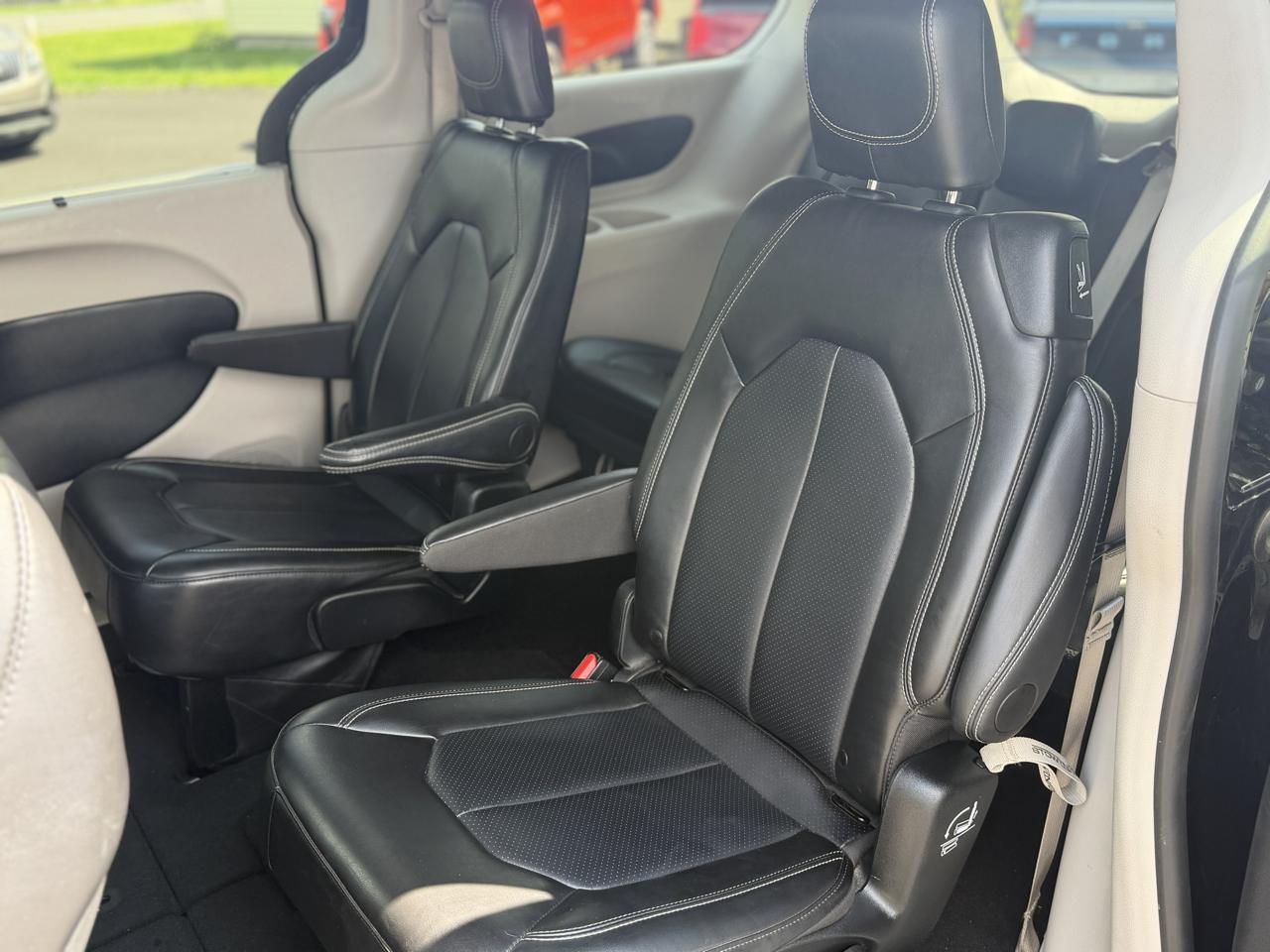 Chrysler Pacifica  2024
