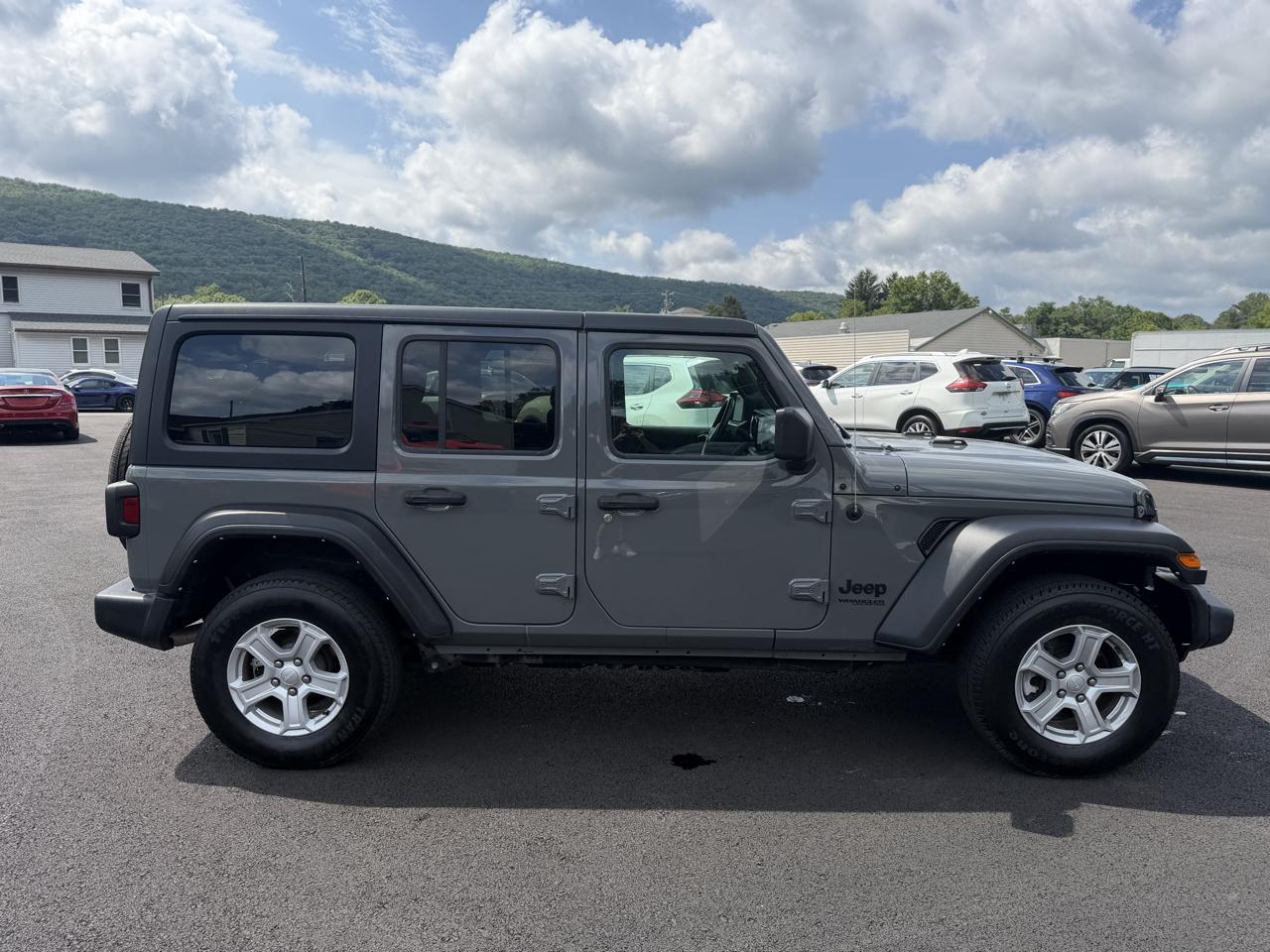 Jeep Wrangler  2022