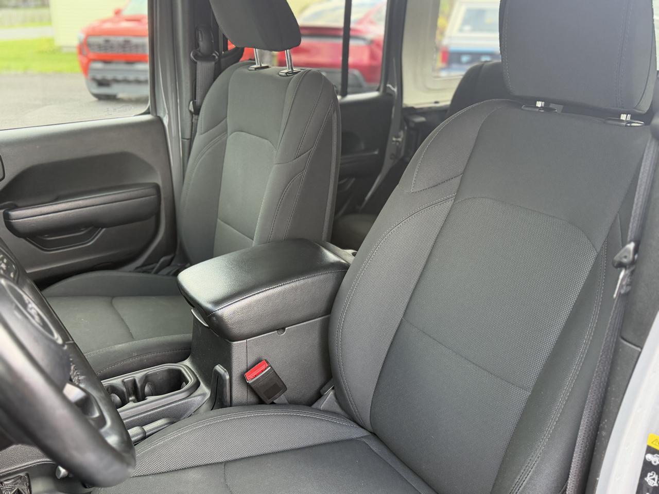 Jeep Wrangler  2022