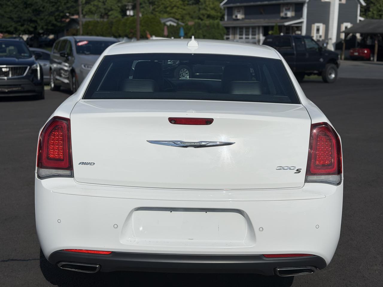 Chrysler 300  2018
