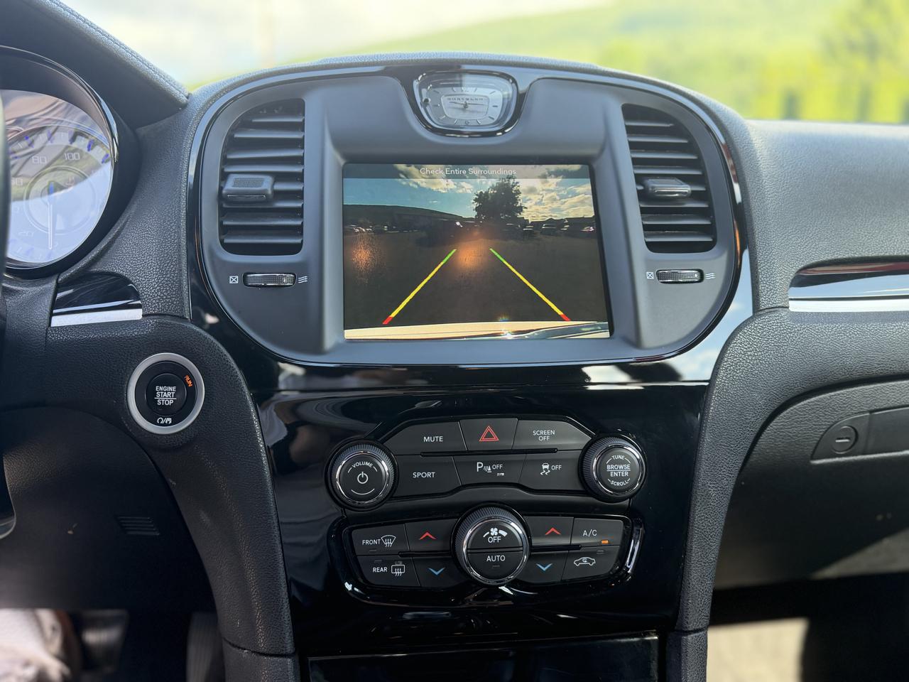 Chrysler 300  2018
