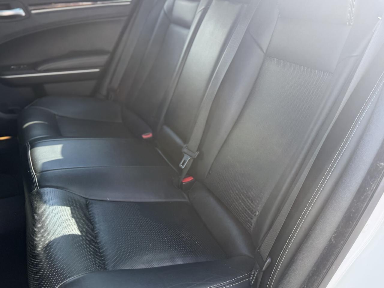 Chrysler 300  2018