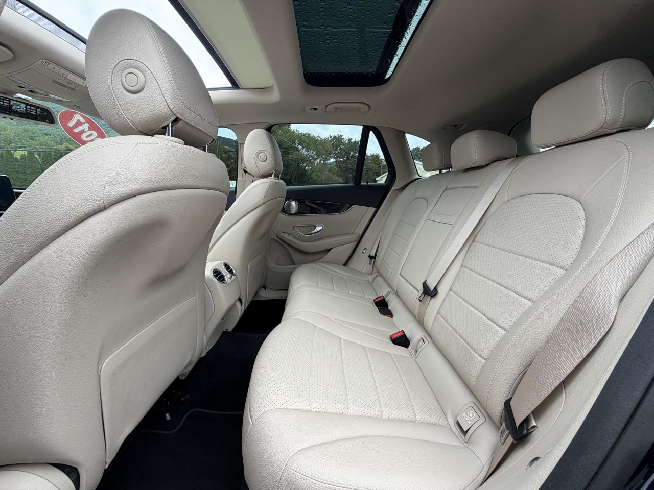 Mercedes-Benz GLC-Class  2017