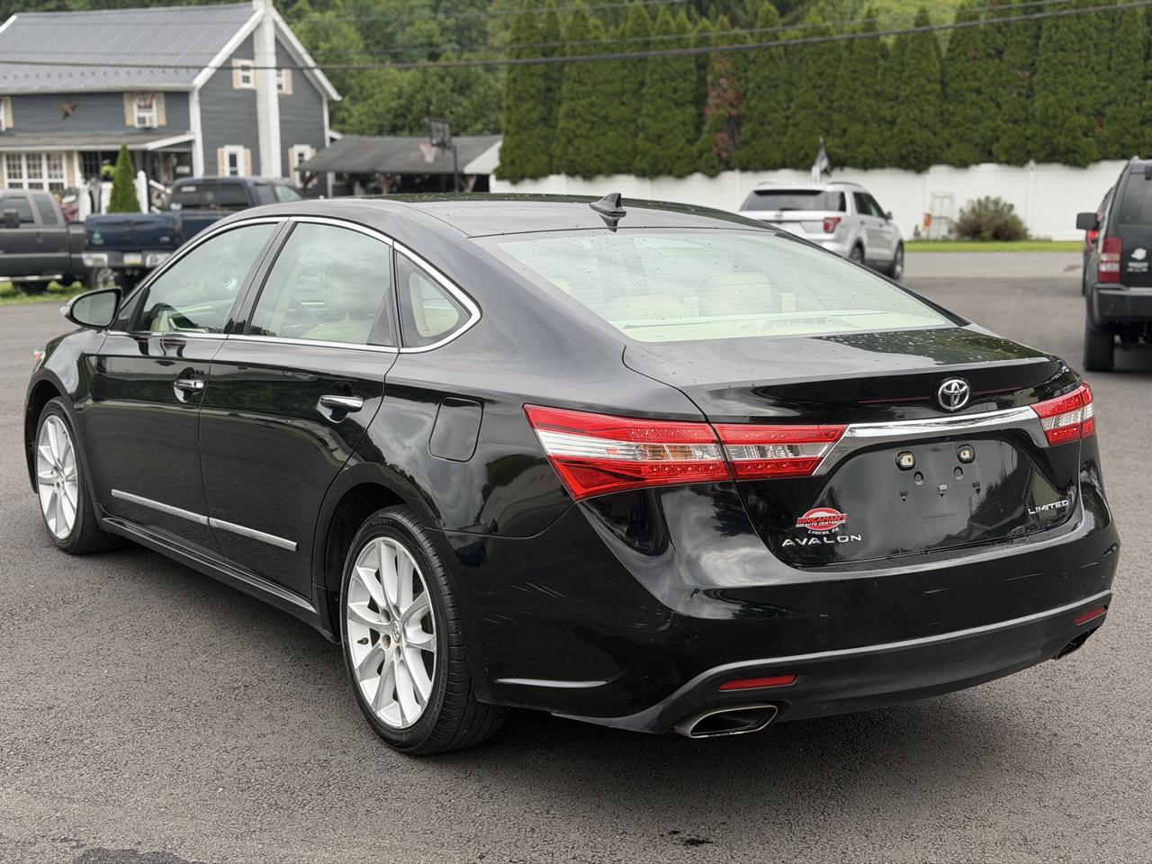 Toyota Avalon  2014