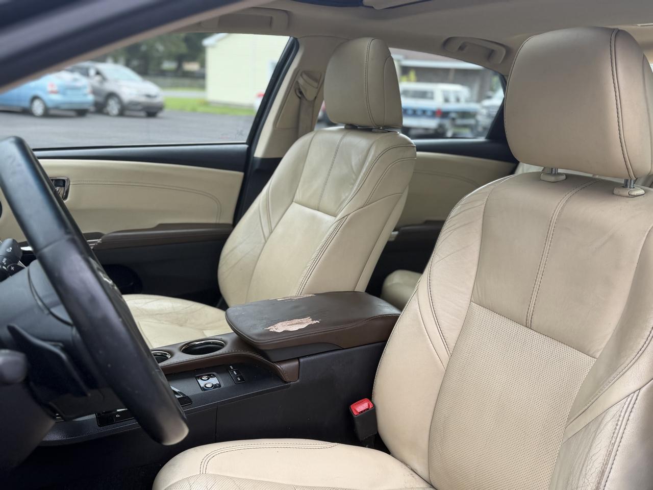 Toyota Avalon  2014